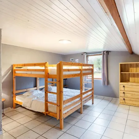 بيت للعطل Peaceful Holiday In Resteigne With Swimming Pool